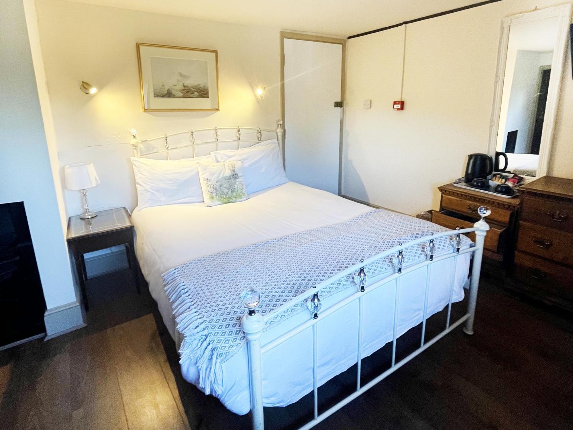 The Crown, Smallburgh Екстер'єр фото