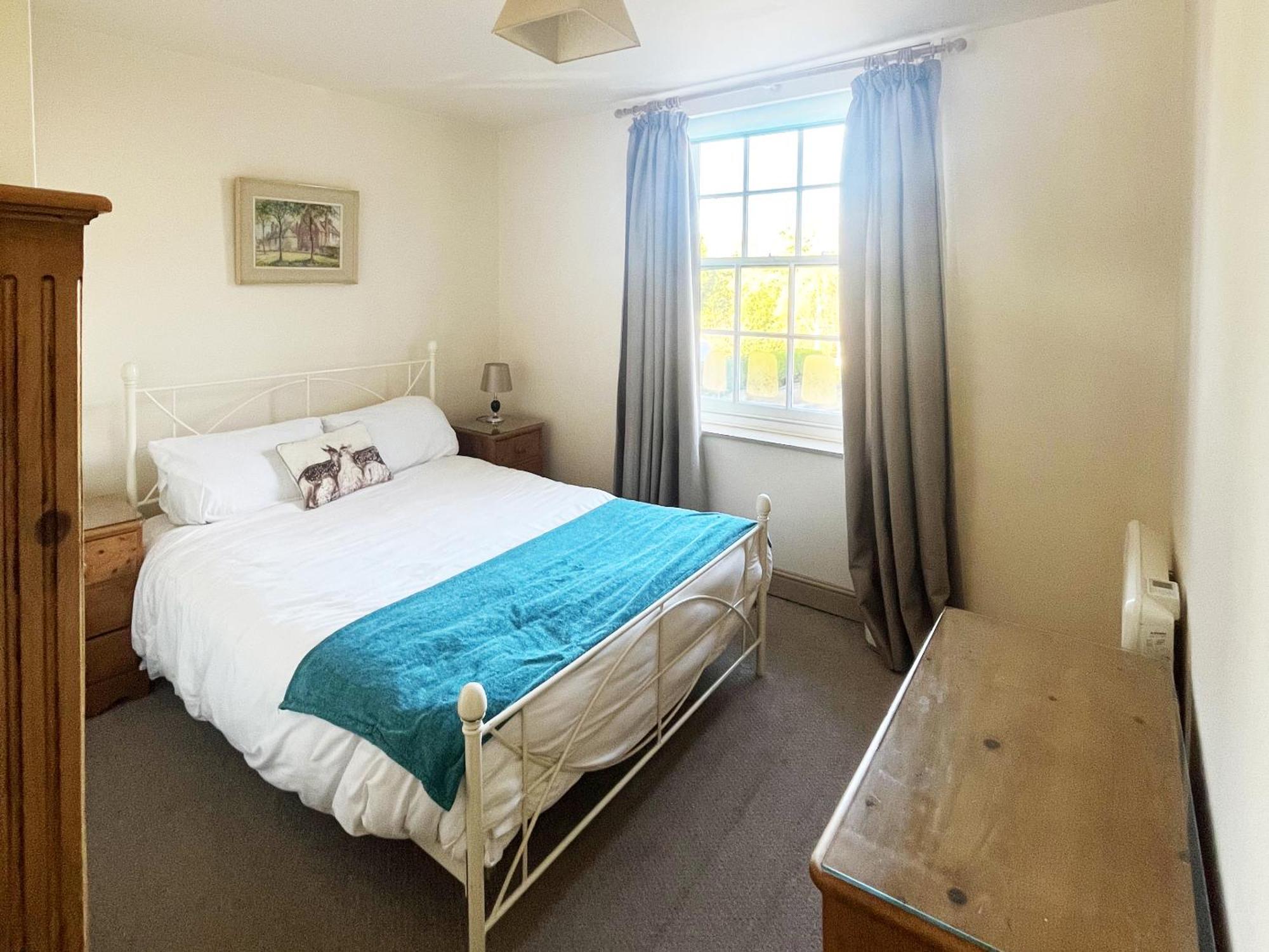 The Crown, Smallburgh Екстер'єр фото
