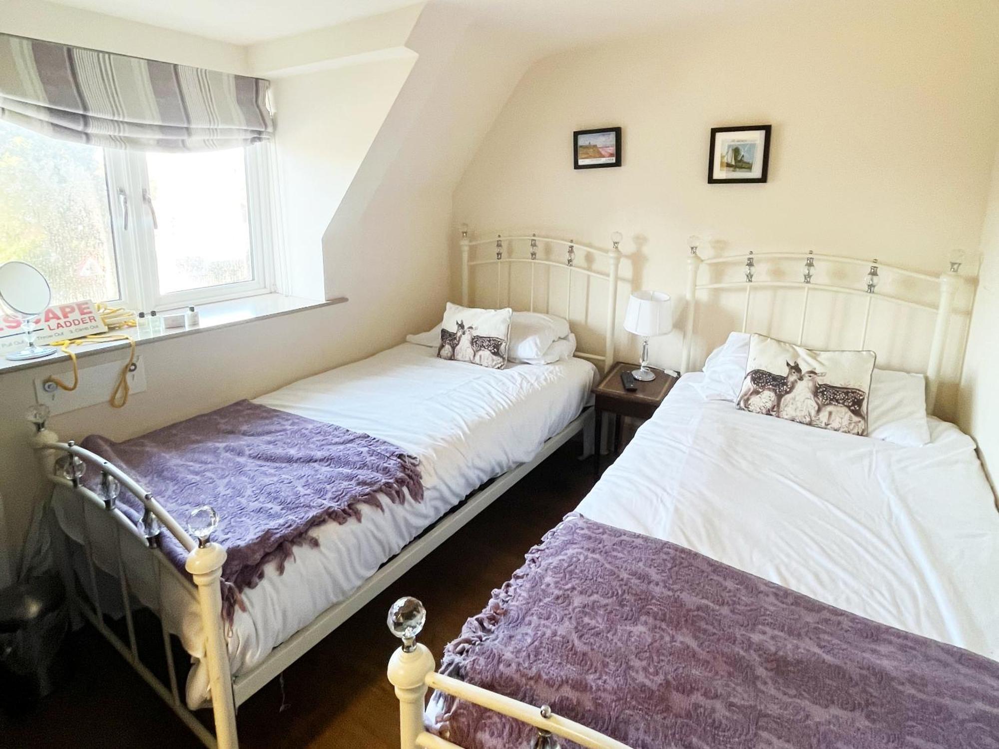 The Crown, Smallburgh Екстер'єр фото